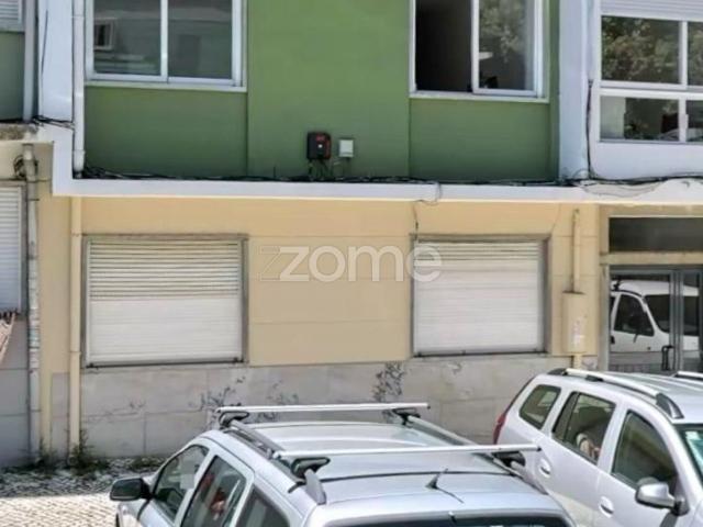 Apartamento de 2 quartos pronto para se mudar em Benfica
