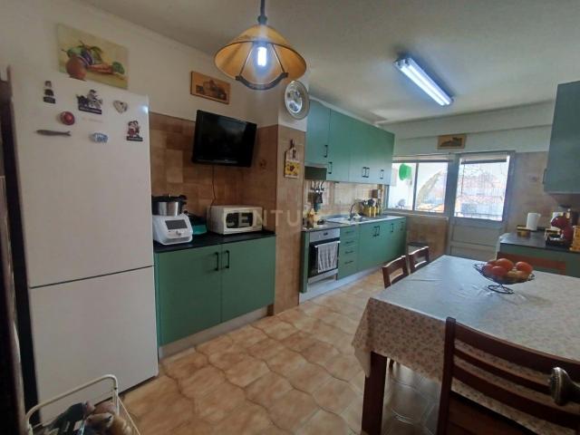 Apartamento de 3 assoalhadas 1º Andar em Samora Correia