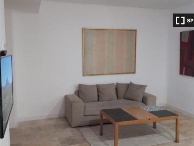 Apartamento de 3 dormitorios en Acacias, Madrid