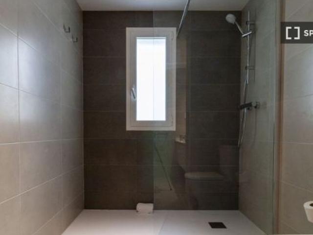Apartamento de 3 dormitorios en alquiler en Nueva España