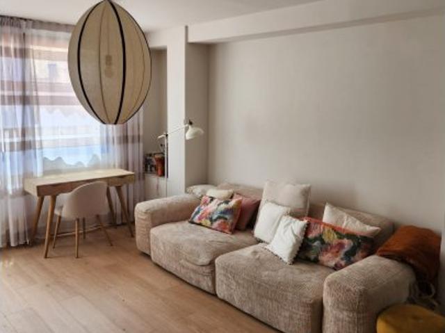 Apartamento de 3 dormitorios en alquiler en Aiora, Valencia