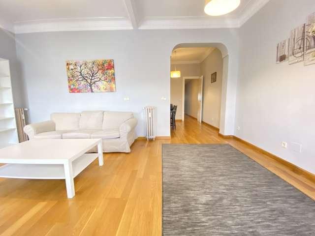 Apartamento de 3 dormitorios en alquiler en Argüelles, Madrid