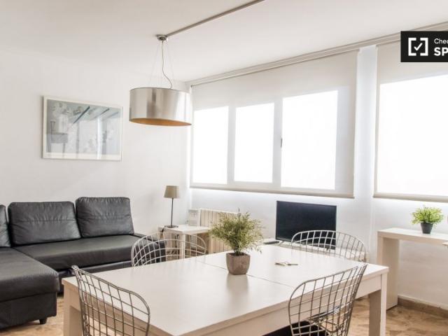 Apartamento de 3 dormitorios en alquiler en Camins al Grau, Valencia