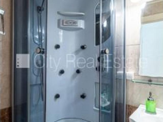 Apartamento de 3 dormitorios en alquiler en Centrs, Riga