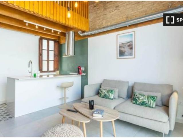 Apartamento de 3 dormitorios en alquiler en El Cabanyal, Valencia