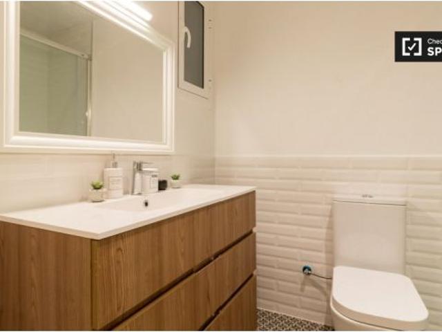 Apartamento de 3 dormitorios en alquiler en El Raval, Barcelona