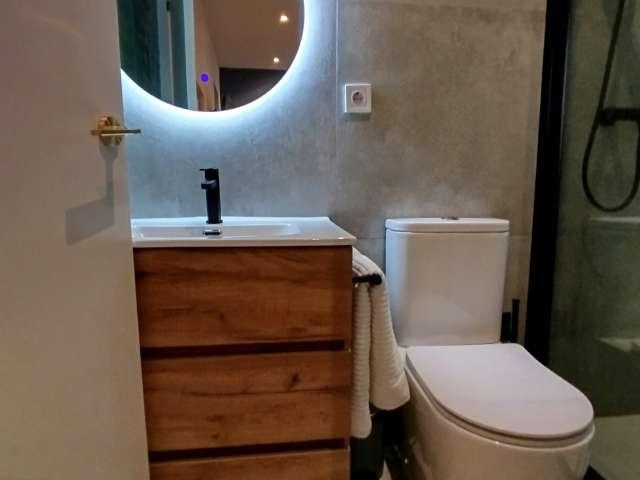 Apartamento de 3 dormitorios en alquiler en Embajadores, Madrid