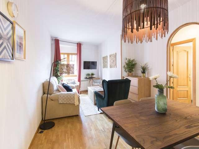Apartamento de 3 dormitorios en alquiler en Embajadores, Madrid
