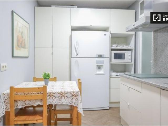 Apartamento de 3 dormitorios en alquiler en Goya