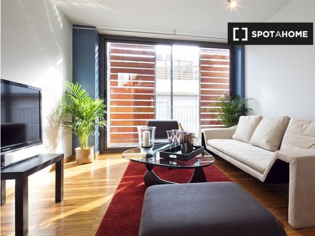 Apartamento de 3 dormitorios en alquiler en Gràcia, Barcelona
