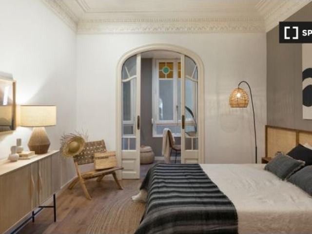 Apartamento de 3 dormitorios en alquiler en La Dreta De L' Eixample
