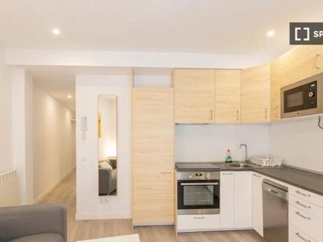 Apartamento de 3 dormitorios en alquiler en la Universidad