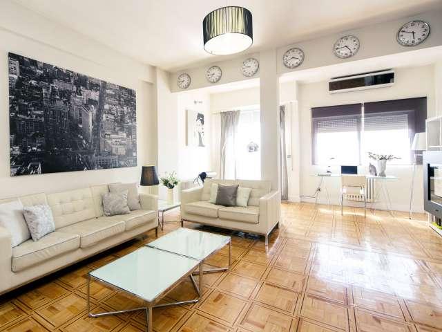 Apartamento de 3 dormitorios en alquiler en Las Ventas, Madrid