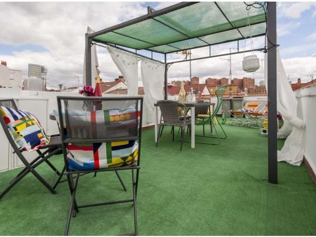 Apartamento de 3 dormitorios en alquiler en Puente de Vallecas