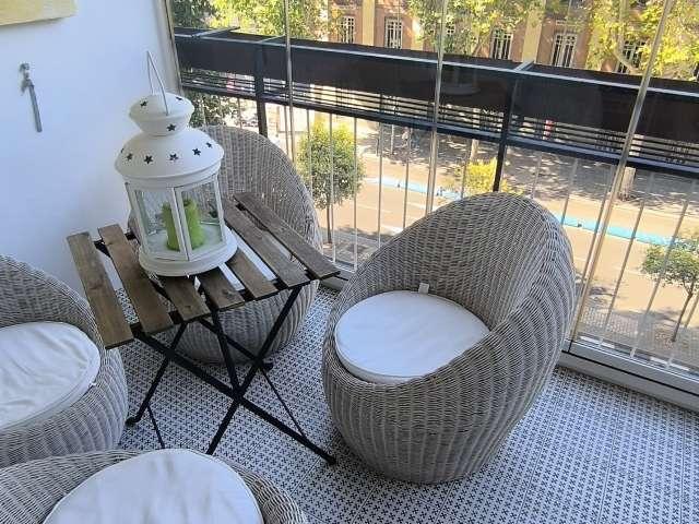 Apartamento de 3 dormitorios en alquiler en Pacífico, Madrid