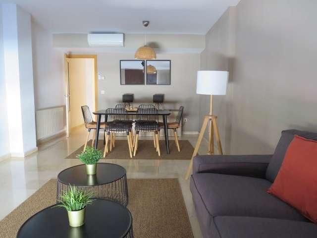Apartamento de 3 dormitorios en alquiler en Patraix, Valencia