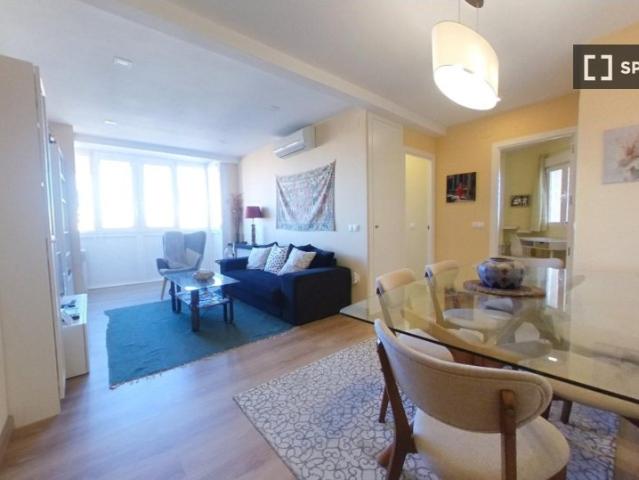 Apartamento de 3 dormitorios en alquiler en San Blas, Madrid