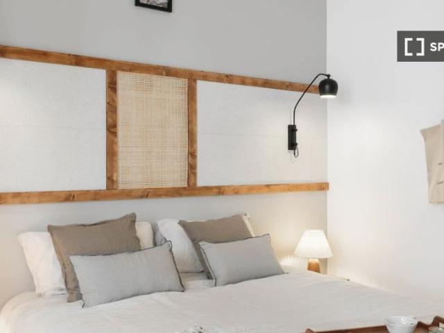 Apartamento de 3 dormitorios en alquiler en Sarrià, Barcelona