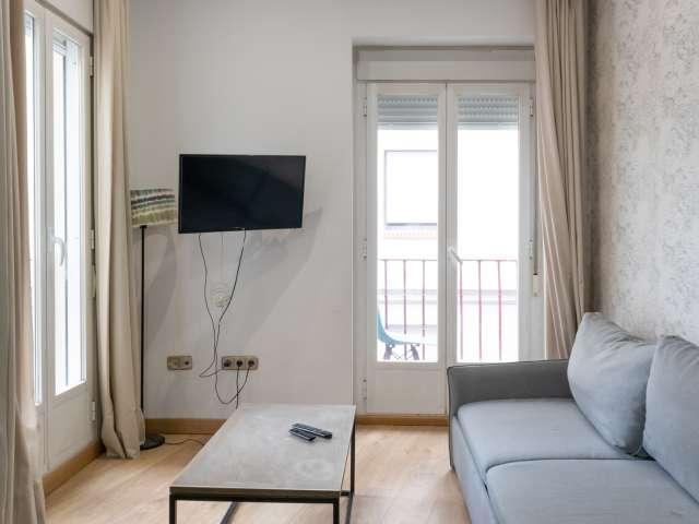 Apartamento de 3 dormitorios en alquiler en Universidad, Madrid