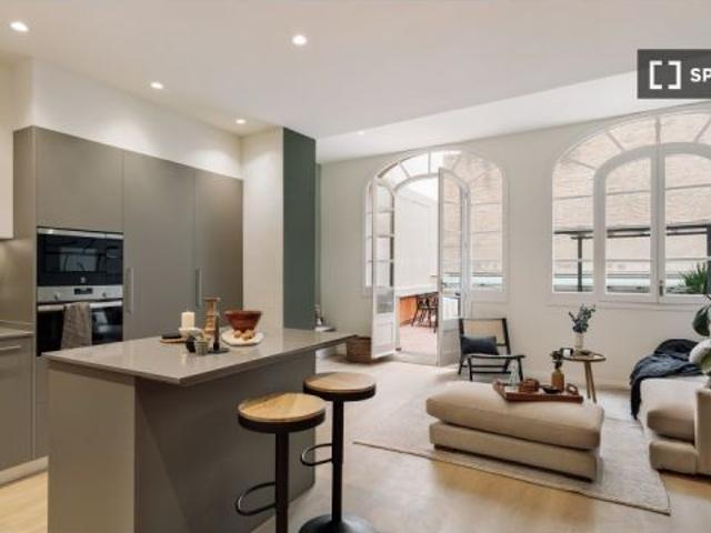 Apartamento de 3 dormitorios en alquiler en Vila de Gràcia