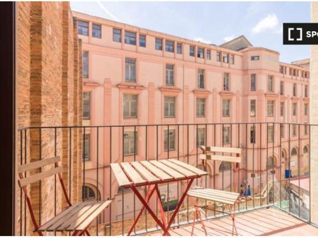 Apartamento de 3 dormitorios en El Raval, Barcelona