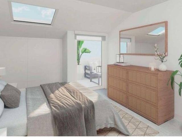 Apartamento de 3 dormitorios en segunda línea de Playa, Fuengirola