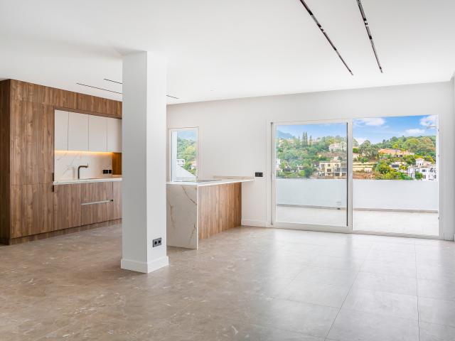 Apartamento de 3 dormitorios renovado en La Quinta, Benahavís
