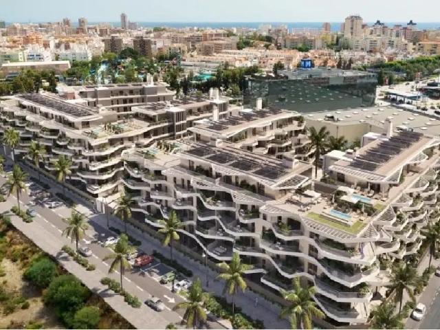 Apartamento de 3 dormitorios, 2 baños con comodidades de luj. 124m² Mijas