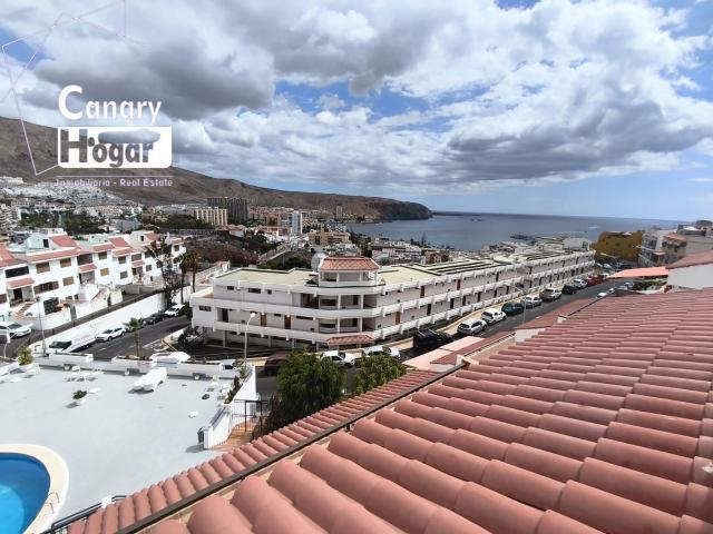 Apartamento de 3 Habitaciones con Vistas Panorámicas al Mar – Los Cristianos
