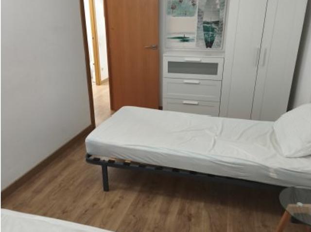 Apartamento de 3 habitaciones en alquiler en Terrassa