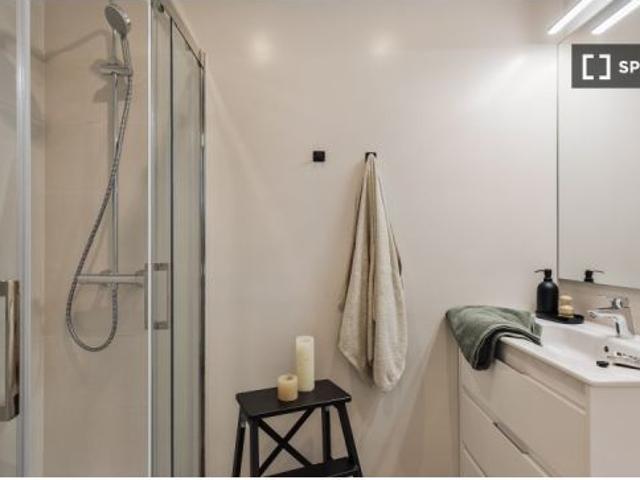Apartamento de 3 habitaciones en alquiler en Vila de Gràcia, perfecto para profesionales