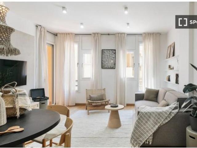 Apartamento de 3 habitaciones en alquiler en Vila de Gràcia, perfecto para profesionales, parejas o