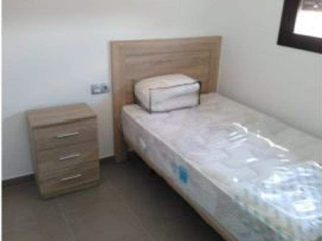 Apartamento de 3 habitaciones en alquiler en Ciudad Universitaria, gastos incluidos