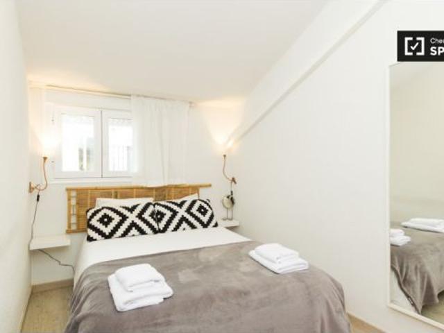 Apartamento de 3 habitaciones en alquiler en Cortés, ideal para profesionales y estudiantes