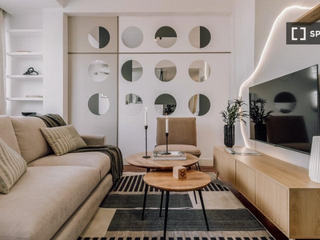 Apartamento de 3 habitaciones en alquiler en Hispanoamérica, Madrid