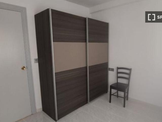 Apartamento de 3 habitaciones en alquiler en Jardín de La Abadía, gastos incluidos
