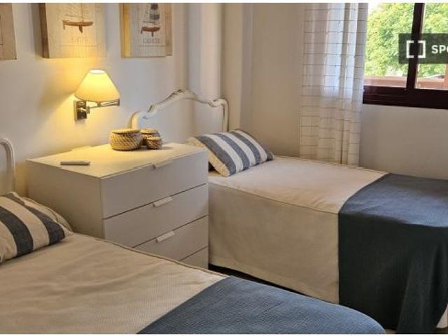 Apartamento de 3 habitaciones en alquiler en Motril, gastos incluidos