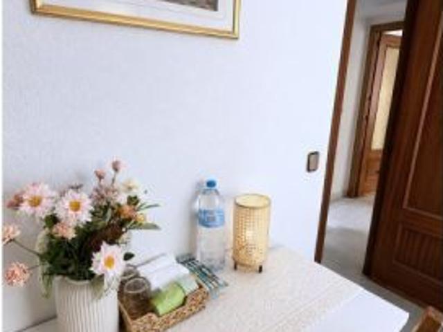 Apartamento de 3 habitaciones en alquiler en Numancia, todos los gastos incluidos