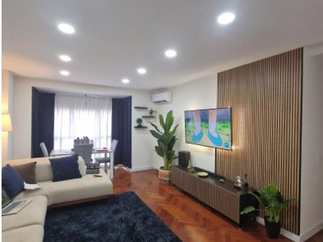 Apartamento de 3 habitaciones en alquiler en San Fermín, Madrid