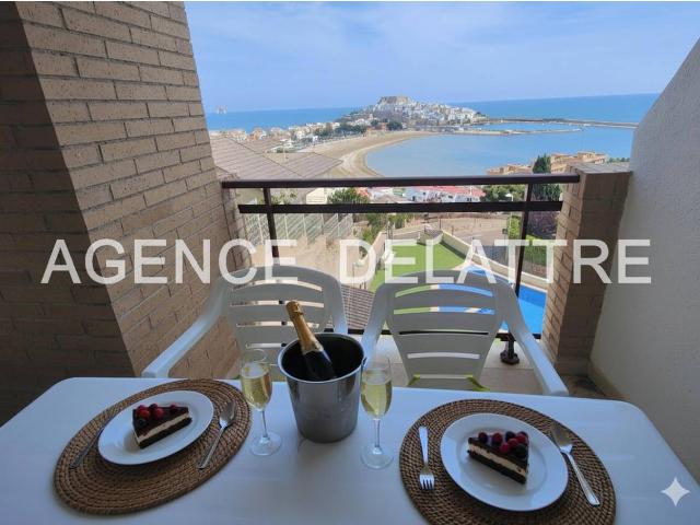 Apartamento de 3 habitaciones en Cerromar con vistas al castillo y al puerto de Peñíscola