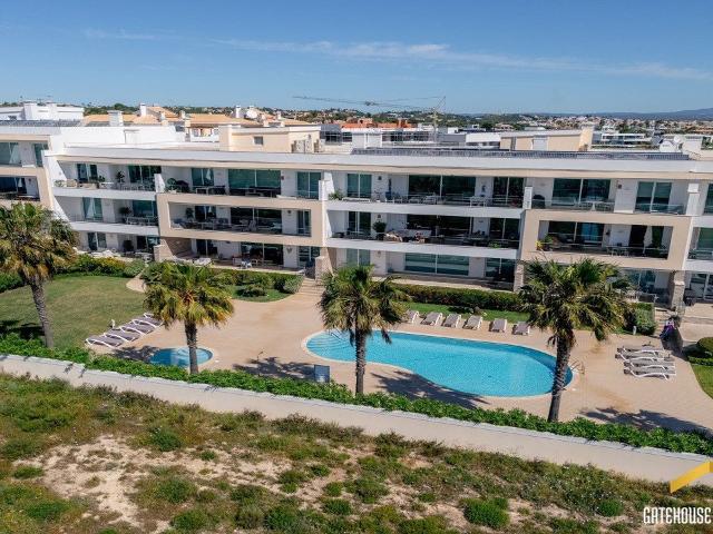 Apartamento de 3 quartos com vista mar para venda em Lagos. 142m² Lagos