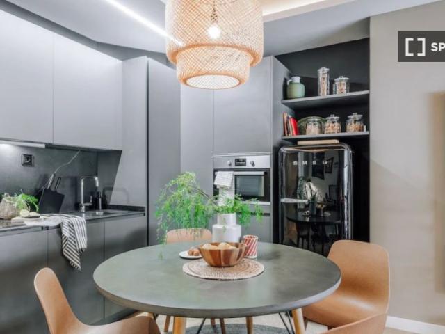 Apartamento de un dormitorio en alquiler en Almagro, Madrid