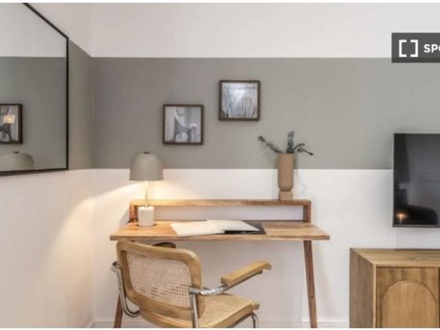 Apartamento de un dormitorio en alquiler en Almagro, Madrid