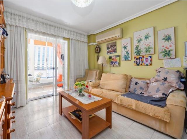 Apartamento de un dormitorio en residencial con piscina comunitaria en La Mata
