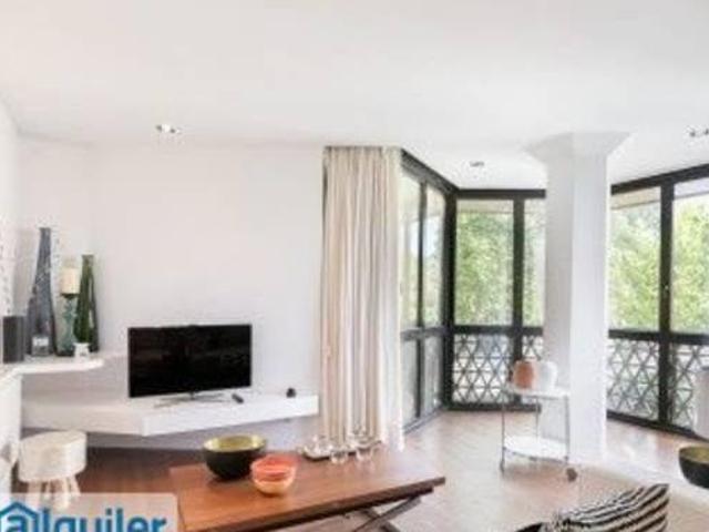 Apartamento de alquiler temporal de 3 habitaciones en Pedralbes