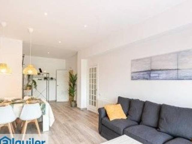 Apartamento de alquiler temporal de 3 habitaciones en Sants Montjuic