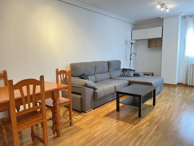 Apartamento de alquiler en Lugones