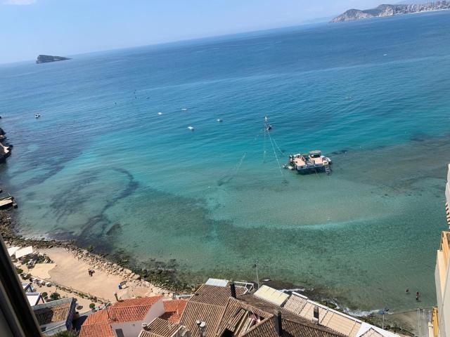 Bonito apartamento en alquiler para todo el año con preciosas vistas al mar