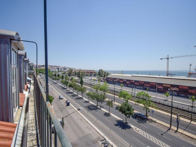 Apartamento de Charme com Vista Rio | 100 m² | Avenida 24 de Julho