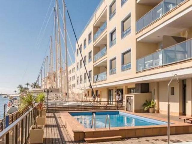 Apartamento de dos dormitorios con vistas al canal 62m² Empuriabrava